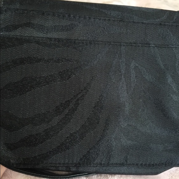 Woman’s crossbody purse - Picture 2 of 7